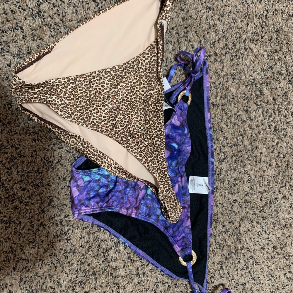 2 old navy bikini bottoms